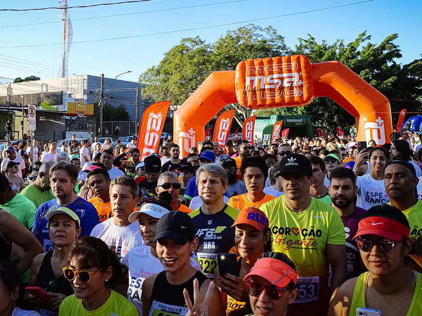 Corrida e Caminhada da Esperança reúne centenas de participantes em homenagem aos pacientes com câncer